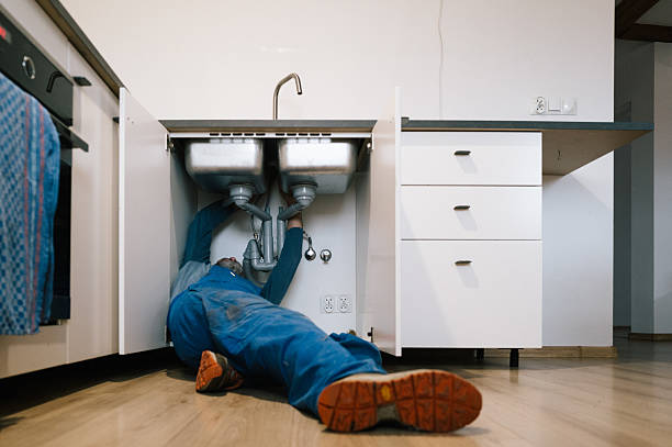 Professional Plumbing technician working in Ark, VA